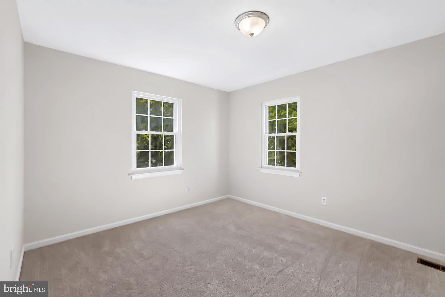 10851 Oak Green Ct — photo