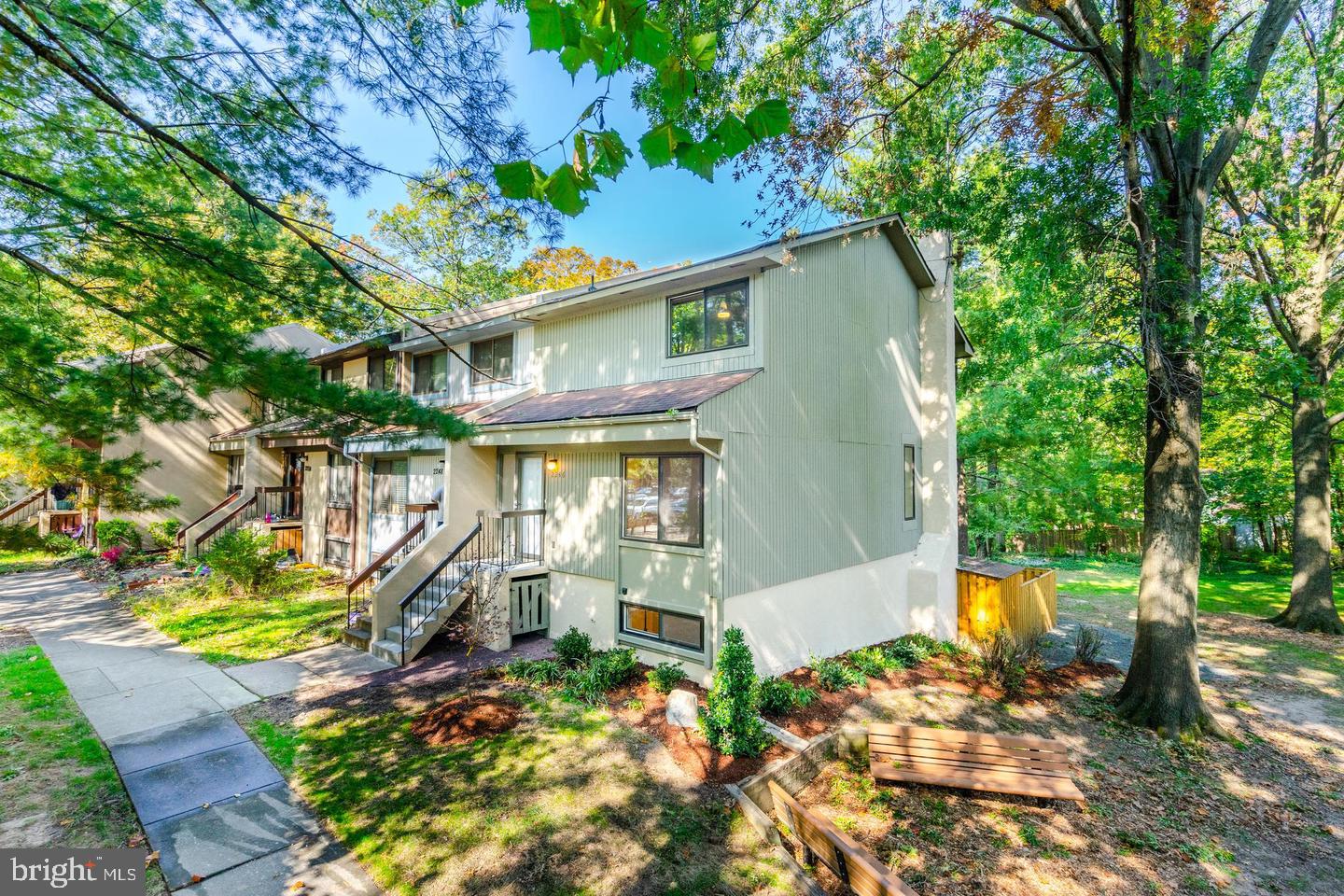 2246 White Cornus Ln — photo