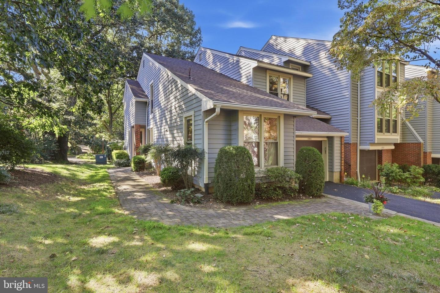 11411 Orchard Green Ct — photo