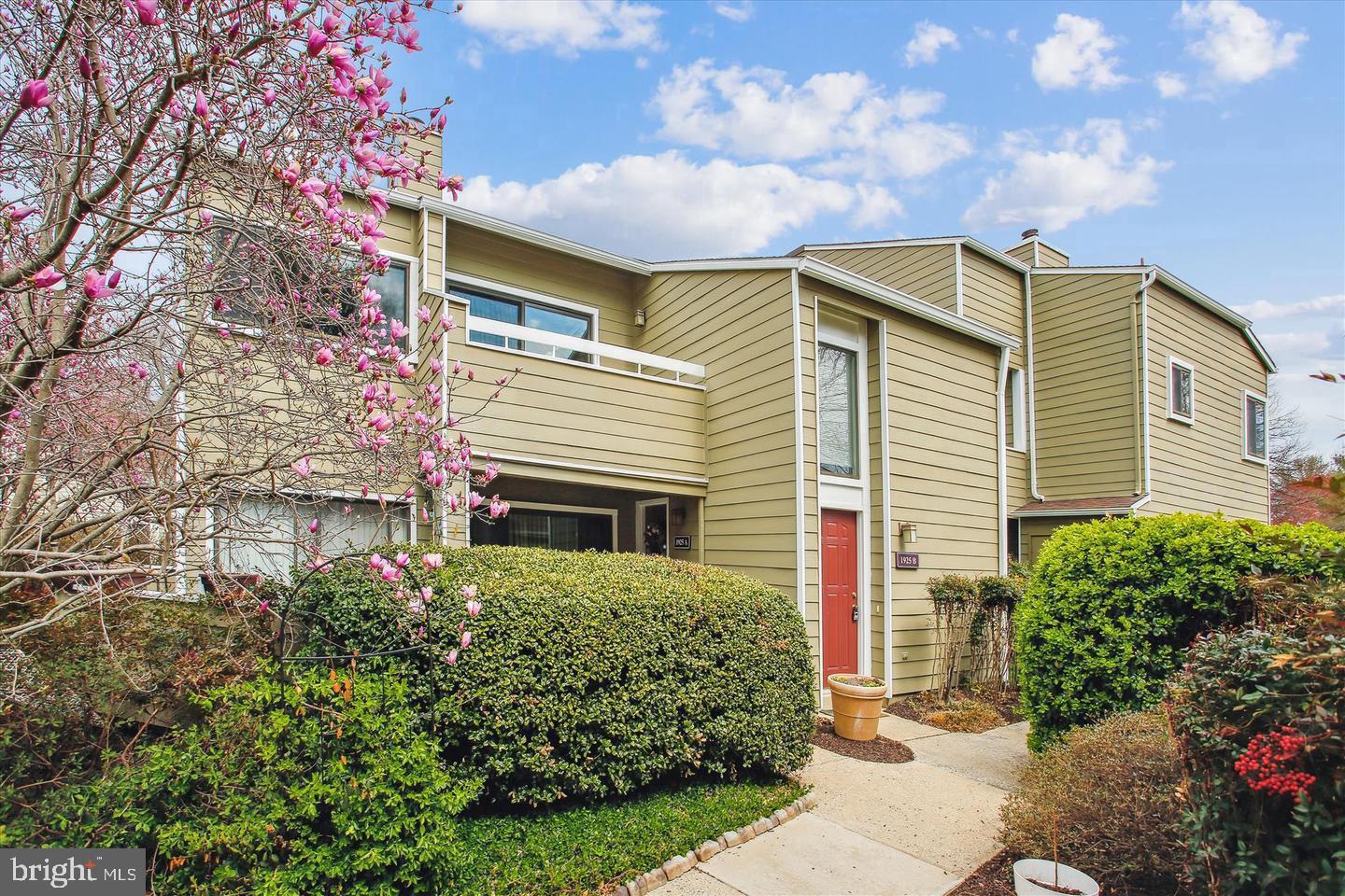 1925-B Villaridge Dr #1925B — photo