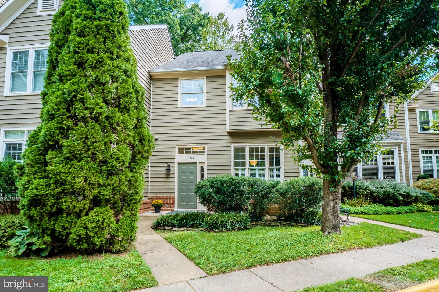 1213 Weatherstone Ct — photo