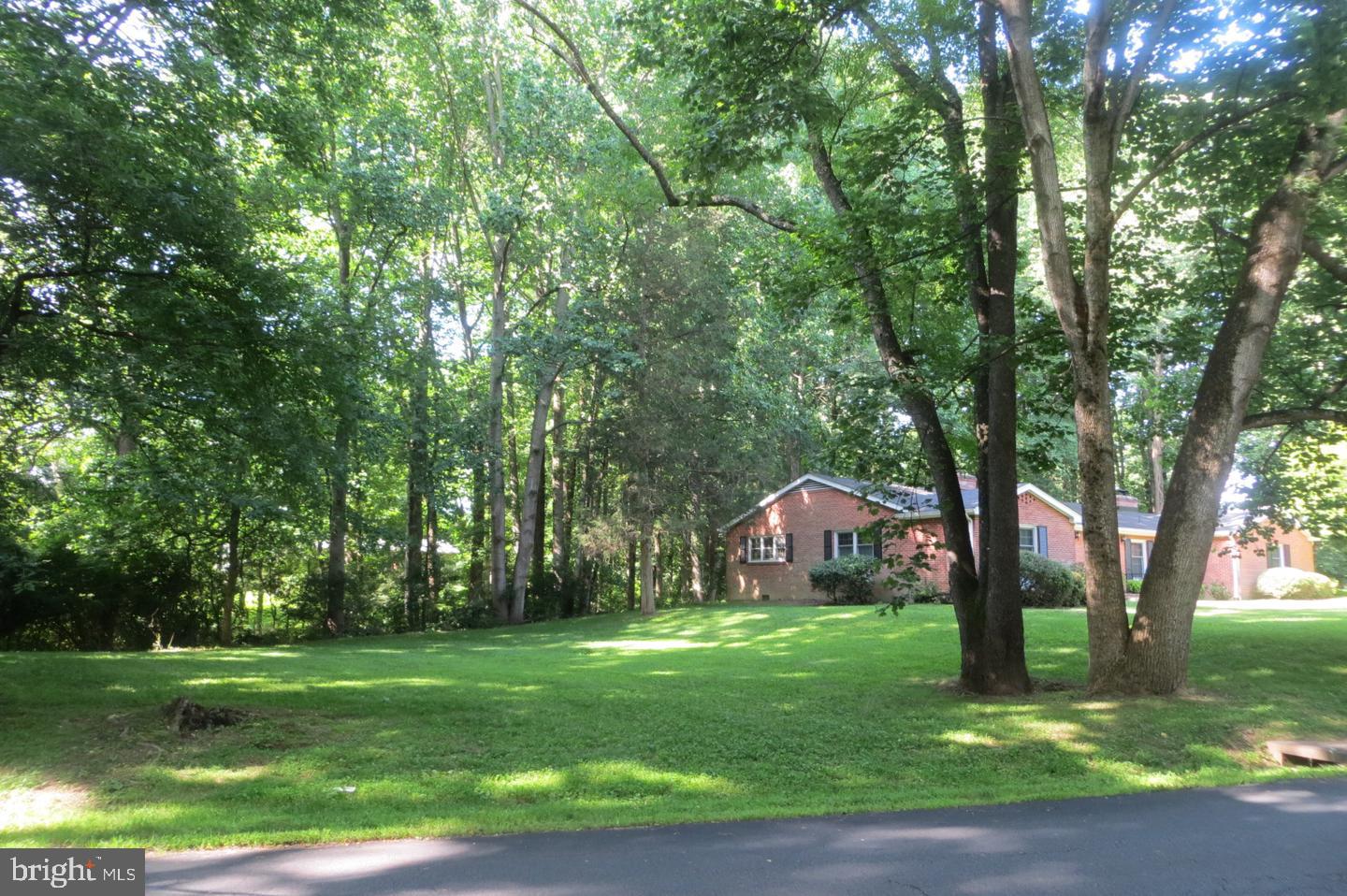 2025 Post Road, Vienna, VA 22181 — photo 2