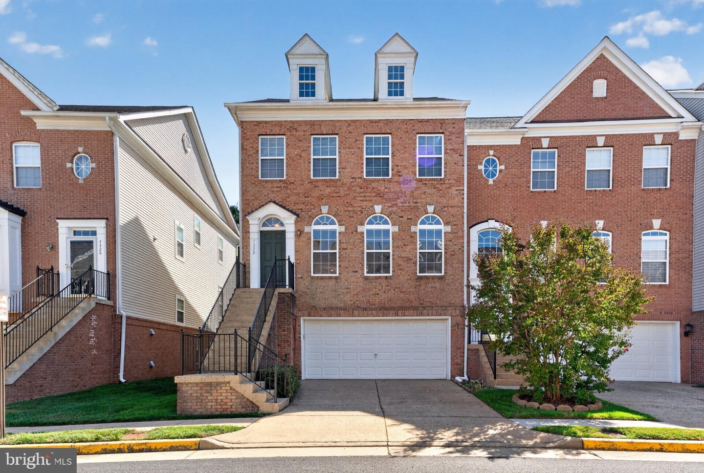 7322 Hampton Manor Pl — photo