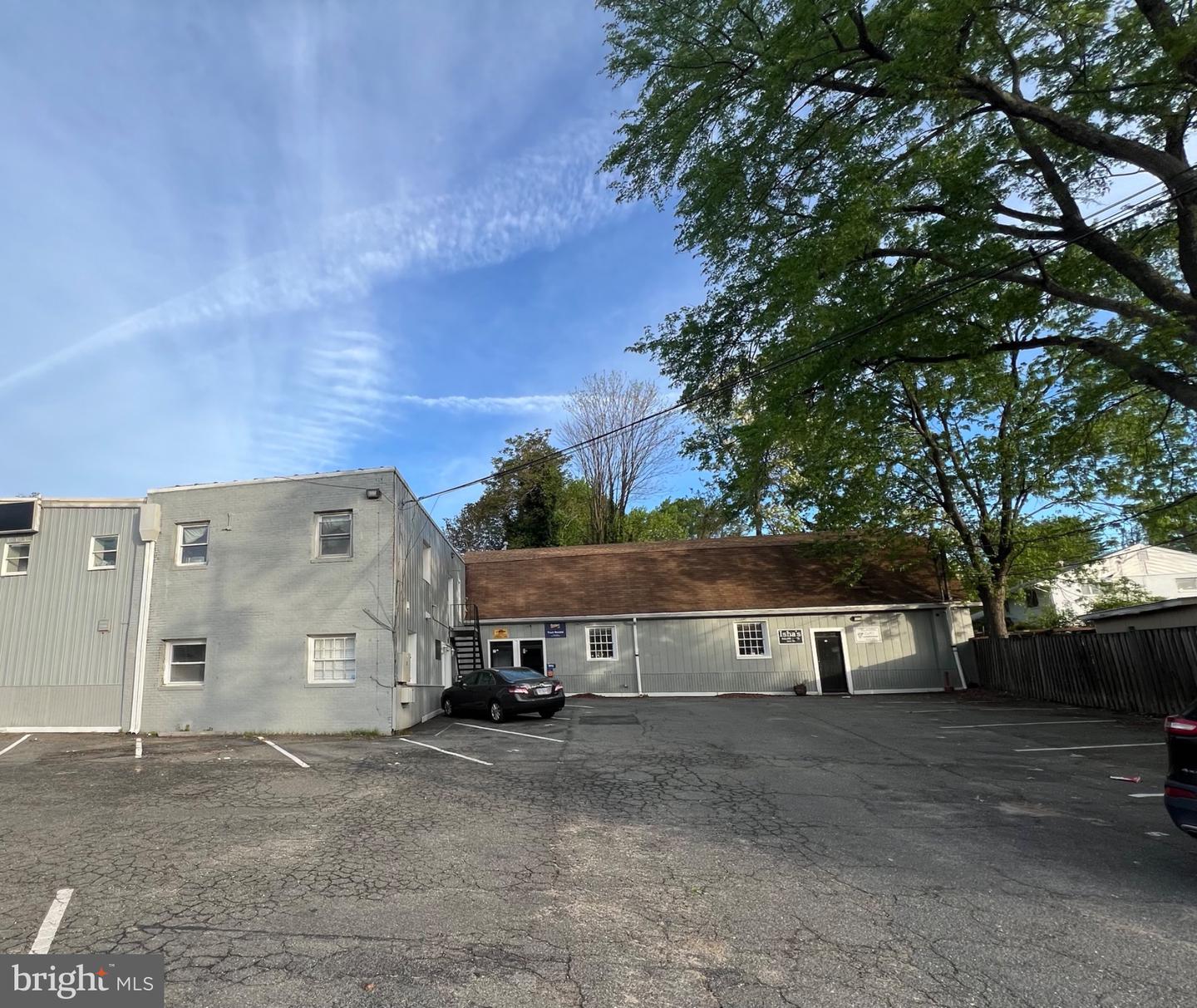 6404 Telegraph Rd — photo