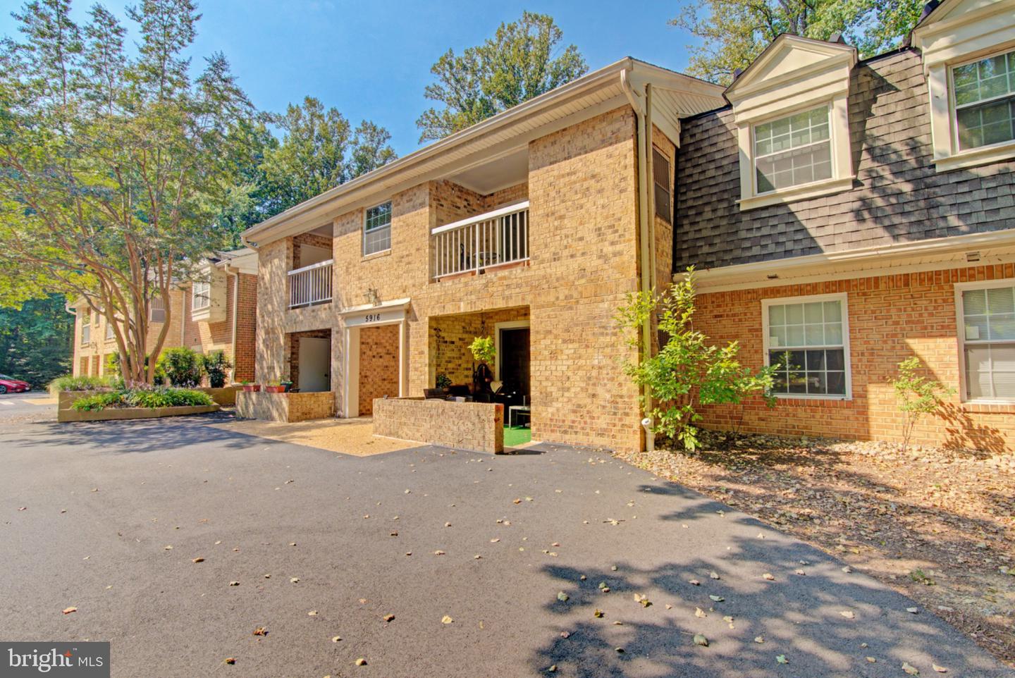 5916 Cove Landing Rd #301 — photo