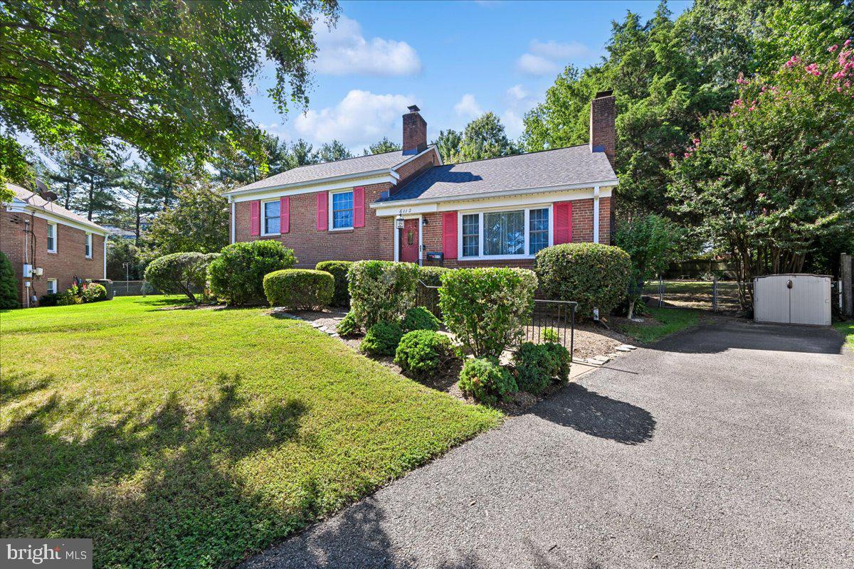 6112 Fox Hill St — photo