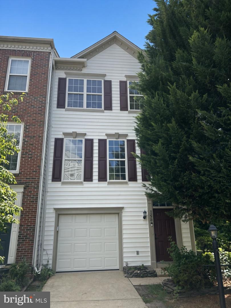 5270 Kestrel Crossing Dr — photo