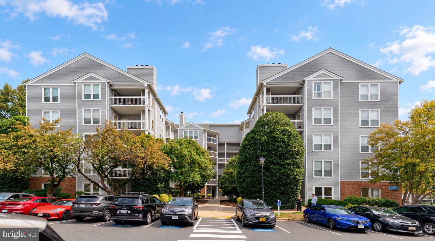 3176 Summit Square Dr #4 -C5 — photo