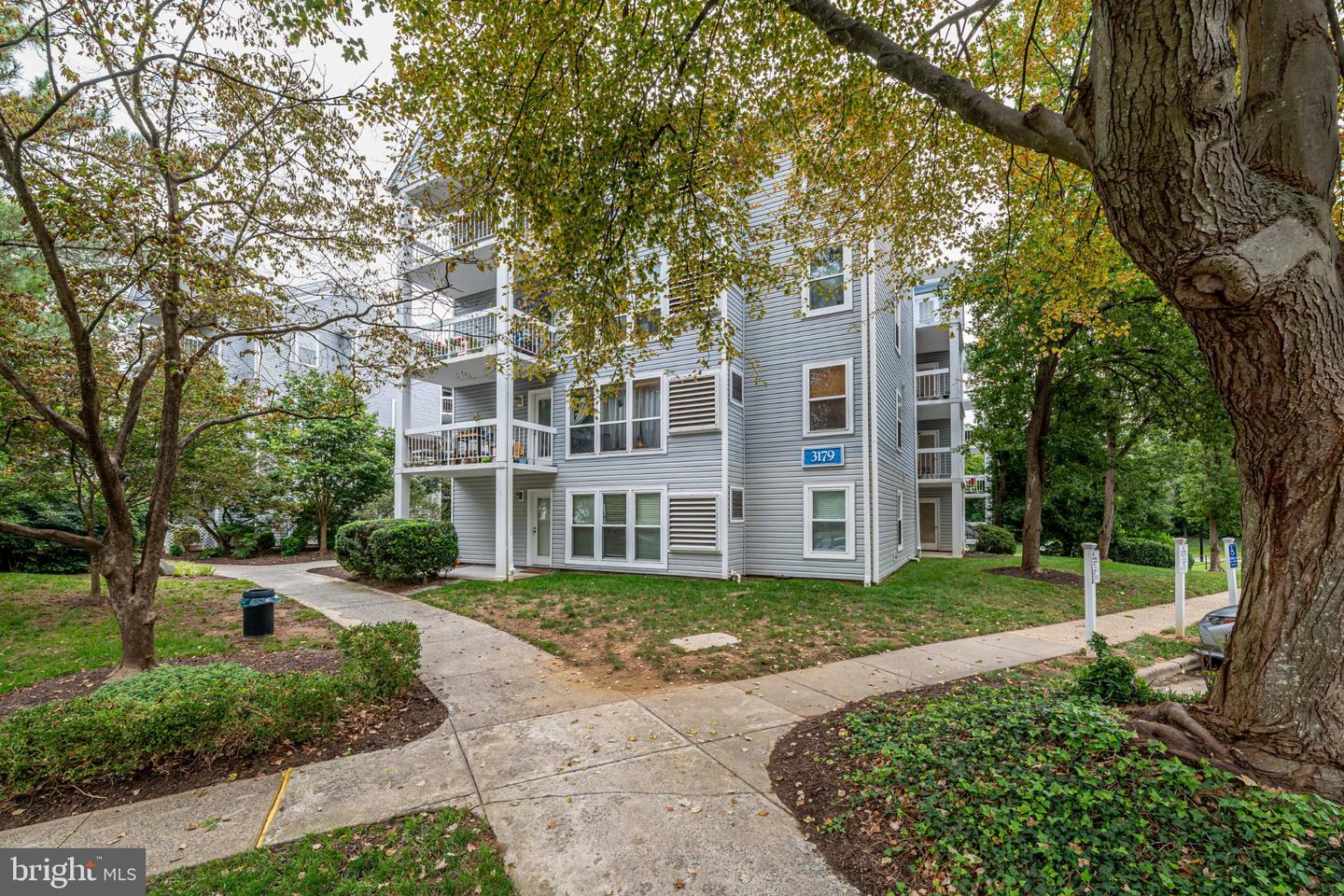 3179 Summit Square Dr #2-a2 — photo