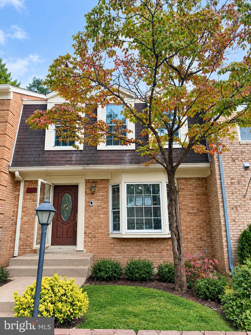 7385 Jiri Woods Ct — photo