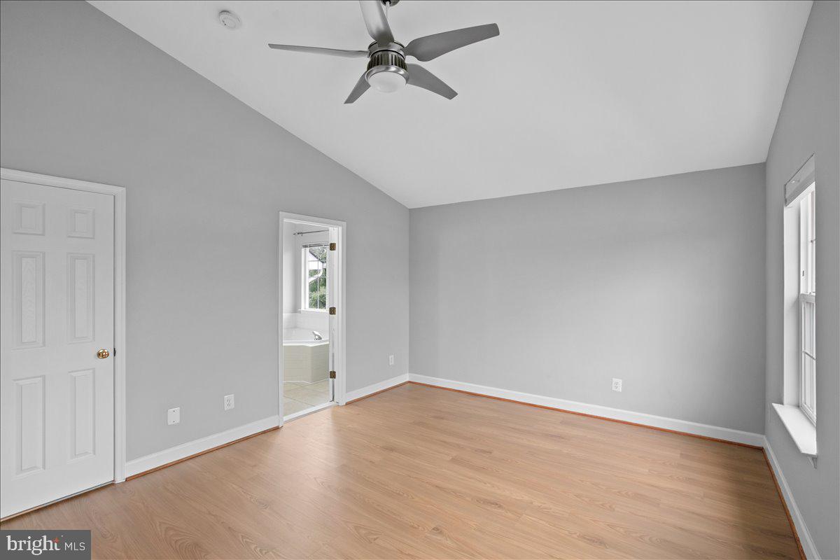 6350 Regal Oak Dr — photo