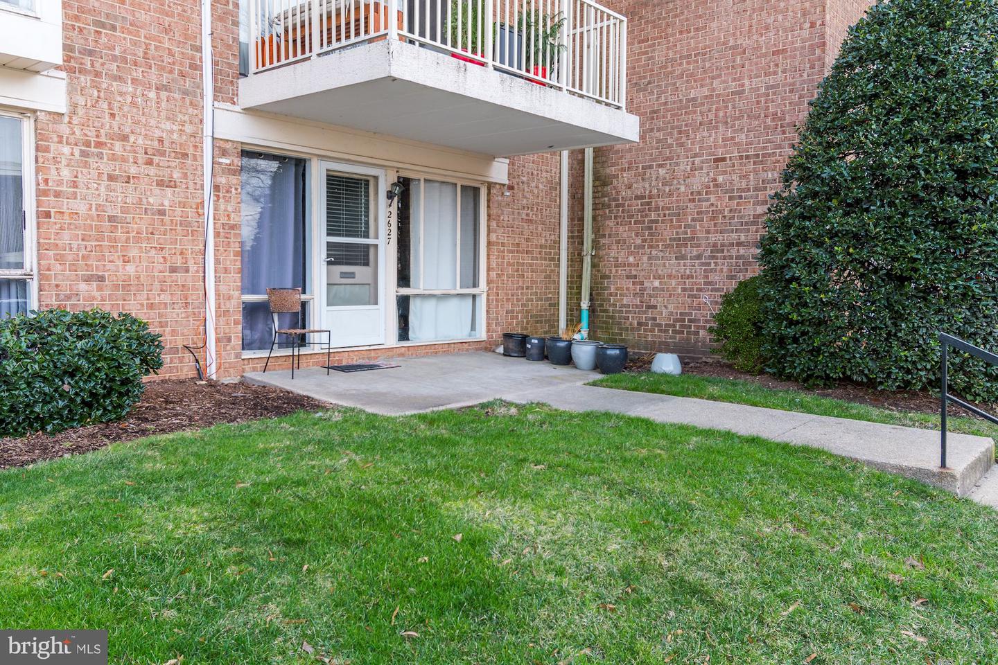 2627 Redcoat Dr #213 — photo