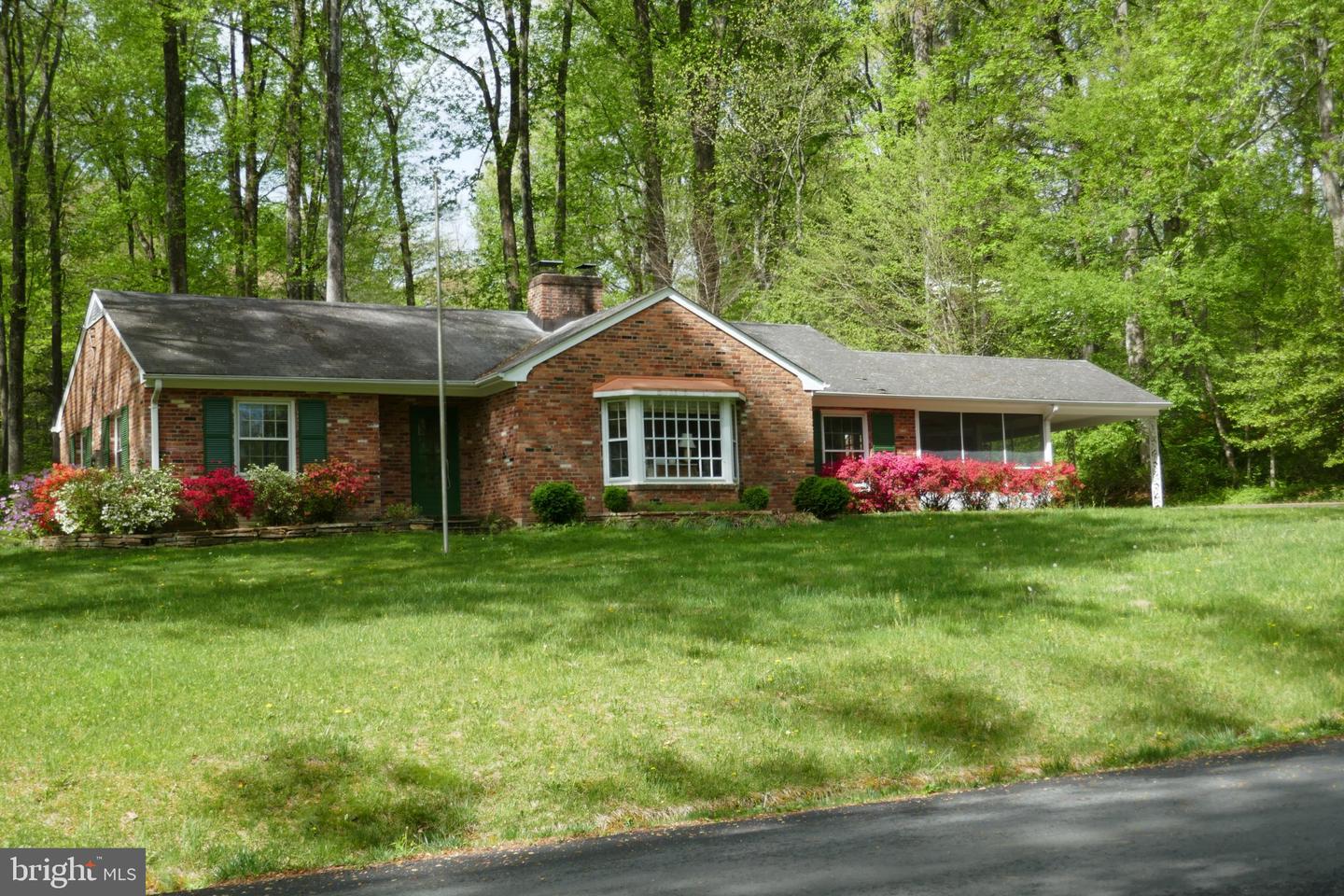 9001 Glenbrook Rd — photo