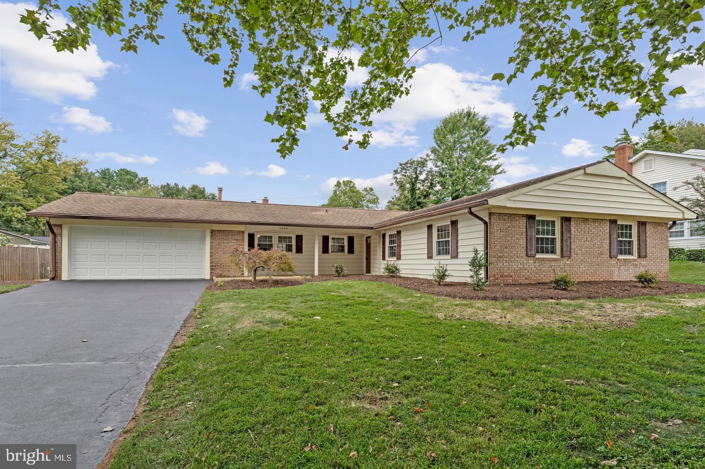 12806 Middleton Ln — photo