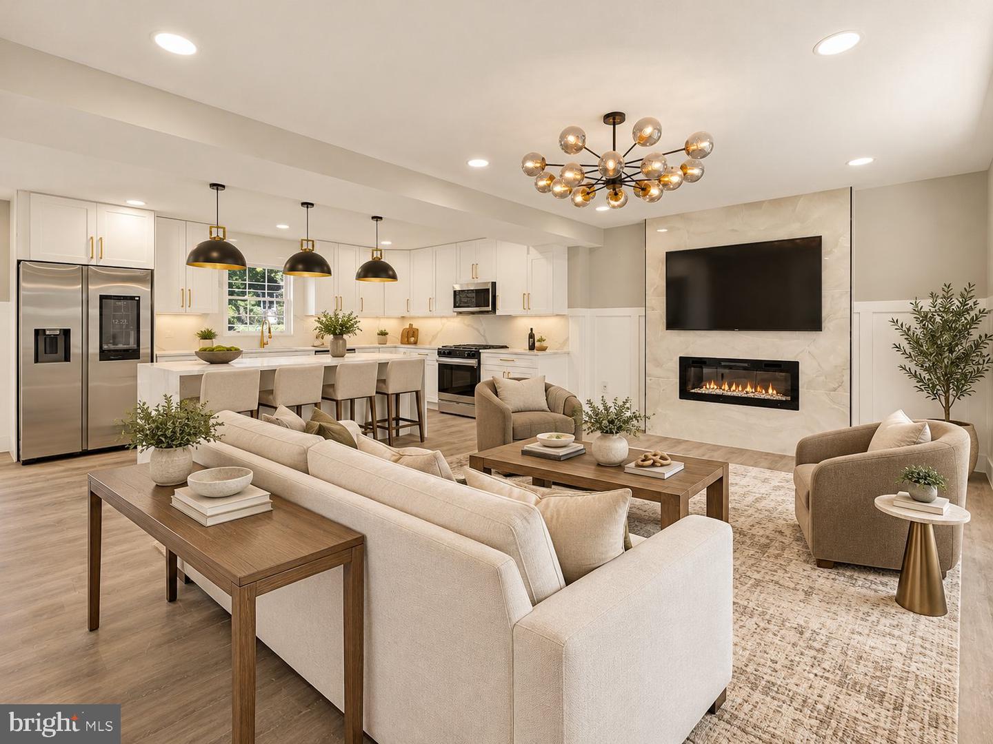 2308 Creek Dr — photo