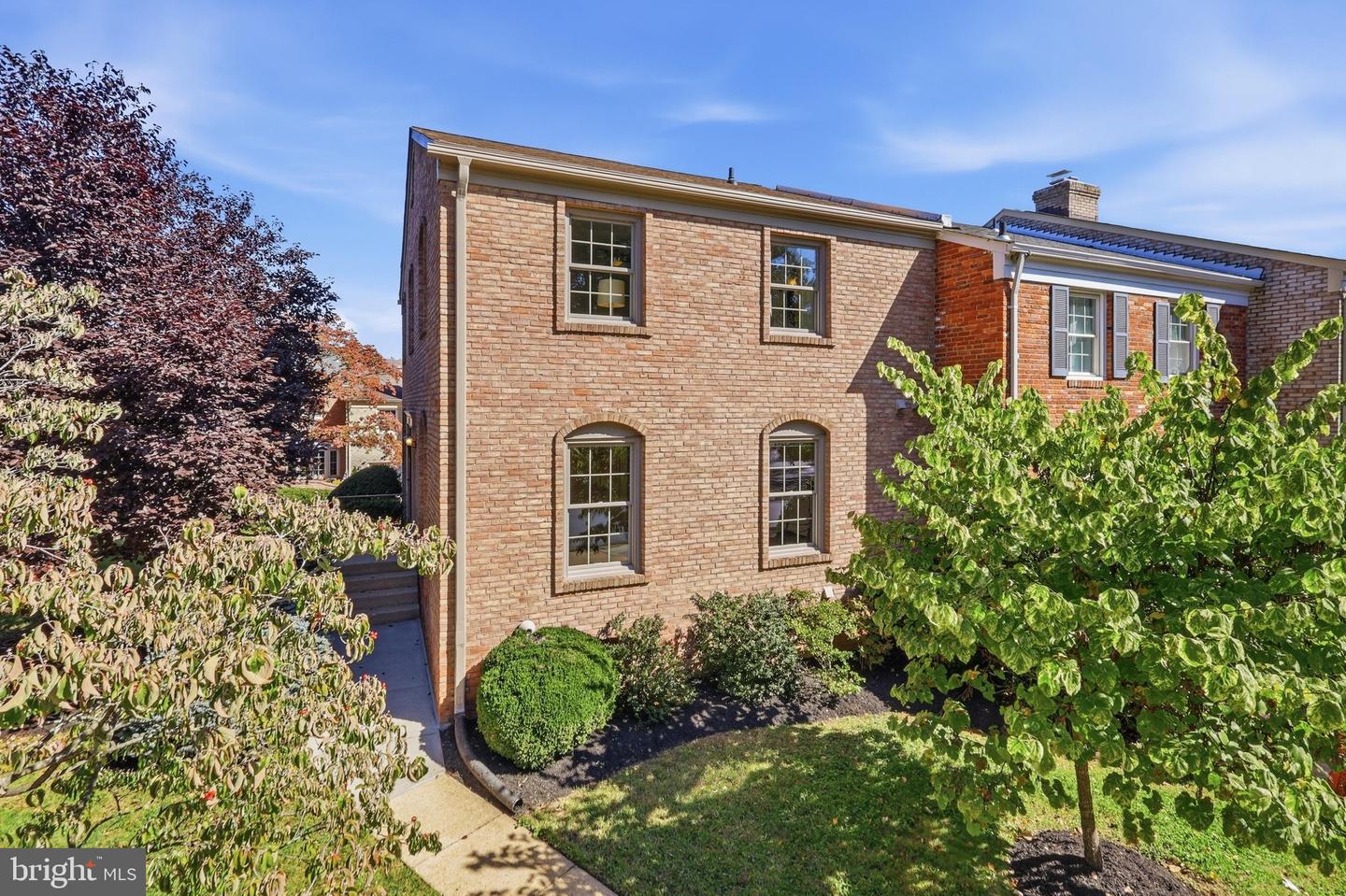 3171 Stonehurst Dr — photo