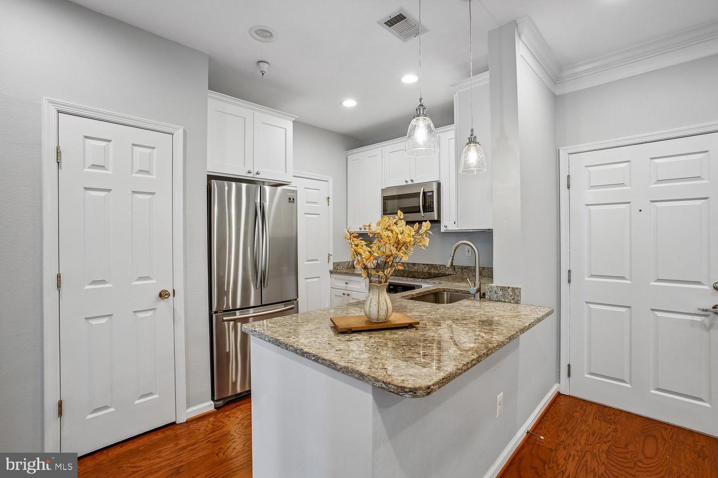 1571 Spring Gate Dr #6106 — photo
