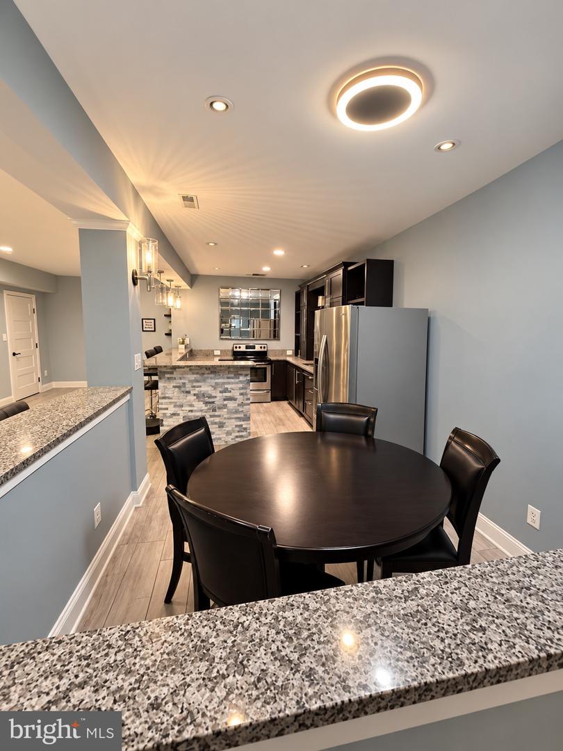 10524 Dunn Meadow Rd — photo