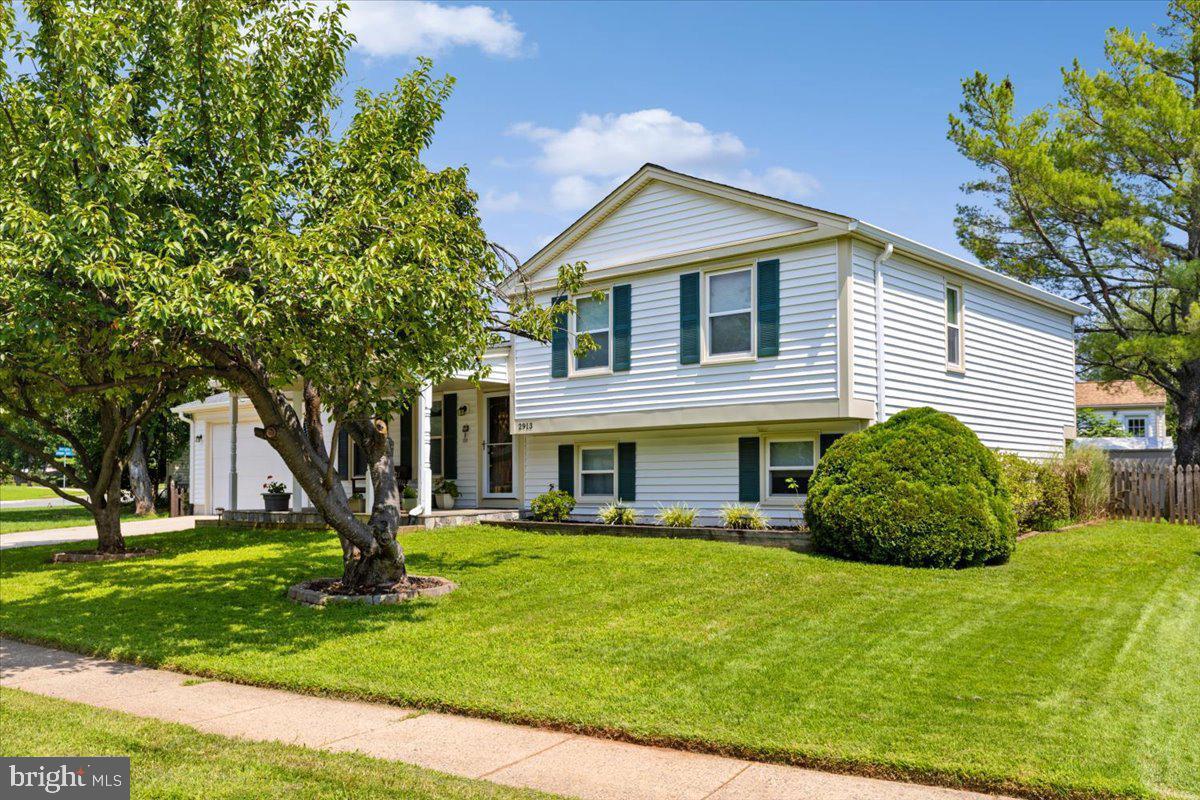 2913 Ashdown Forest Dr — photo