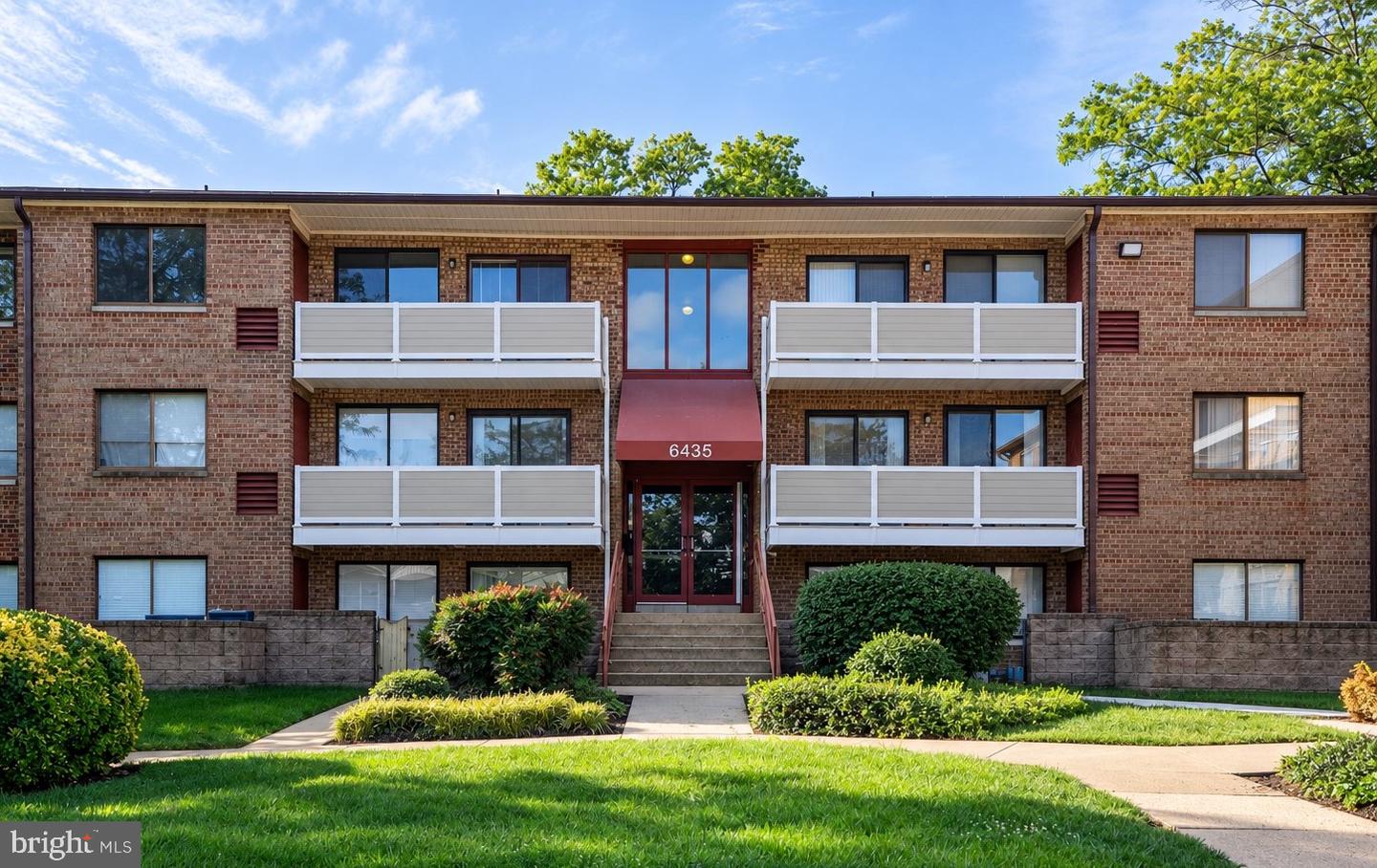 6435 Richmond Hwy #301 — photo