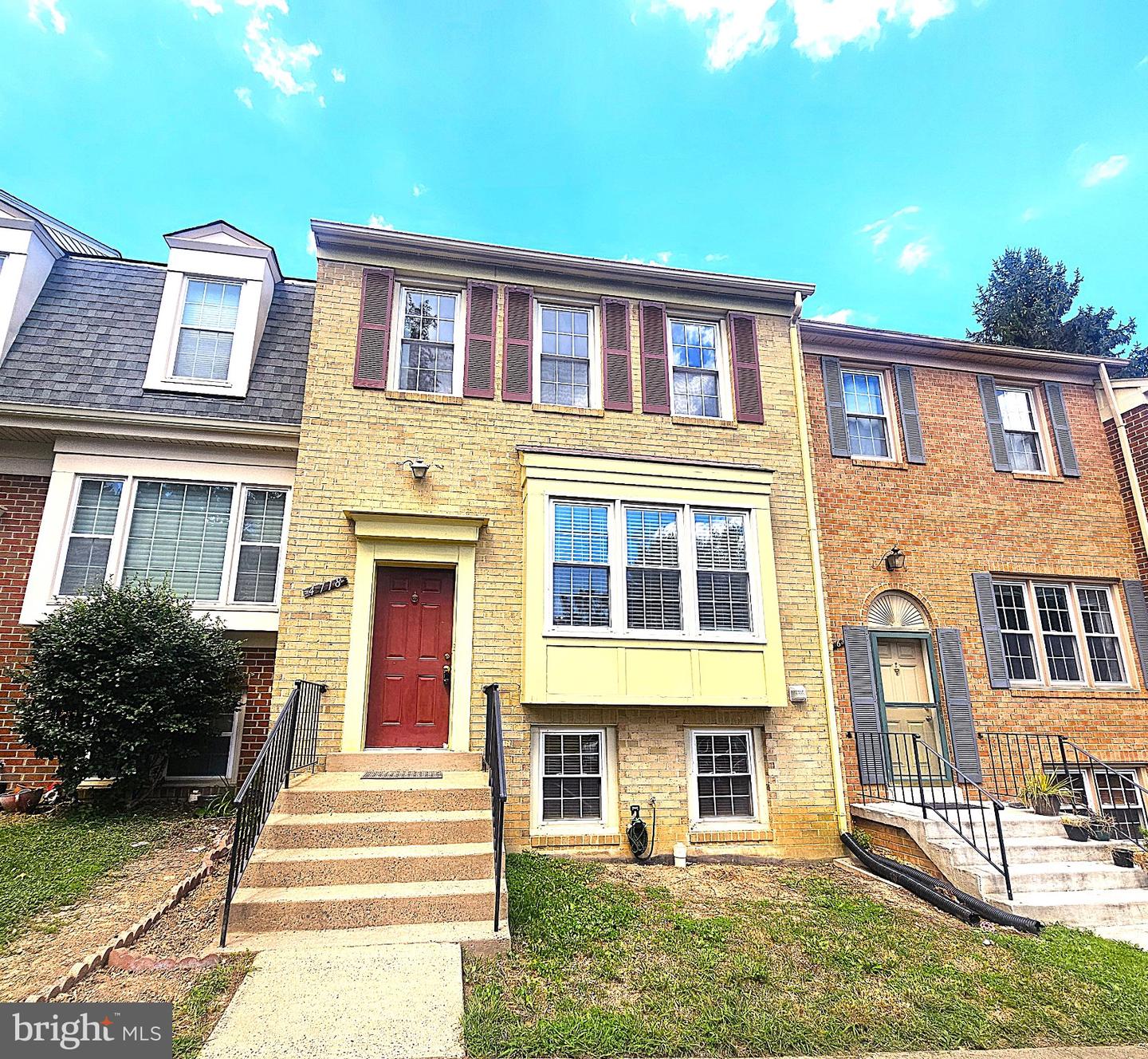 4718 Gainsborough Dr — photo