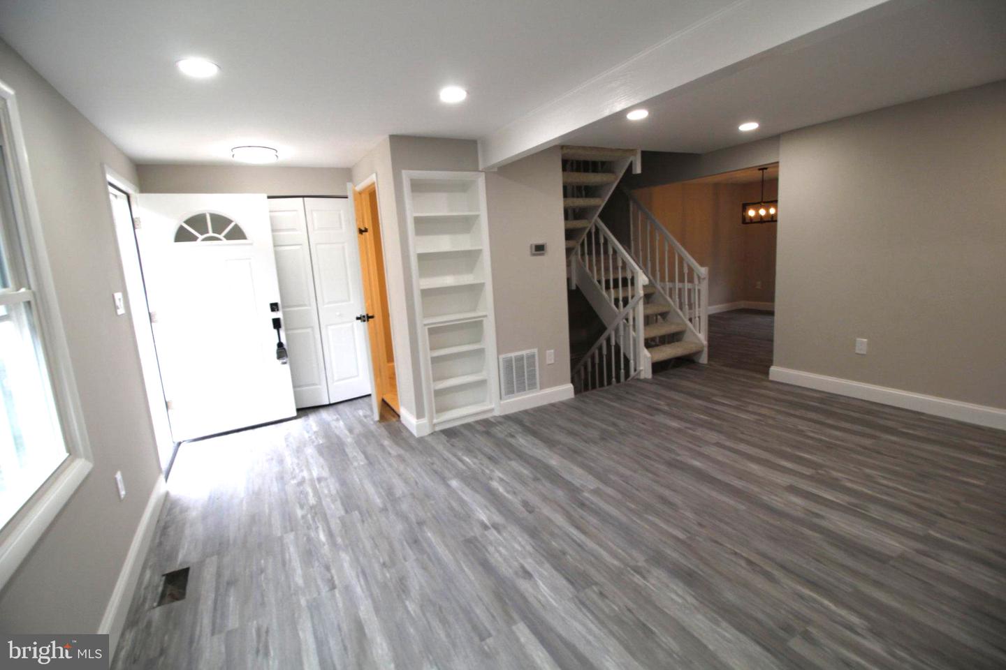 6264 Hillside Road, Springfield, VA 22152 — photo 2