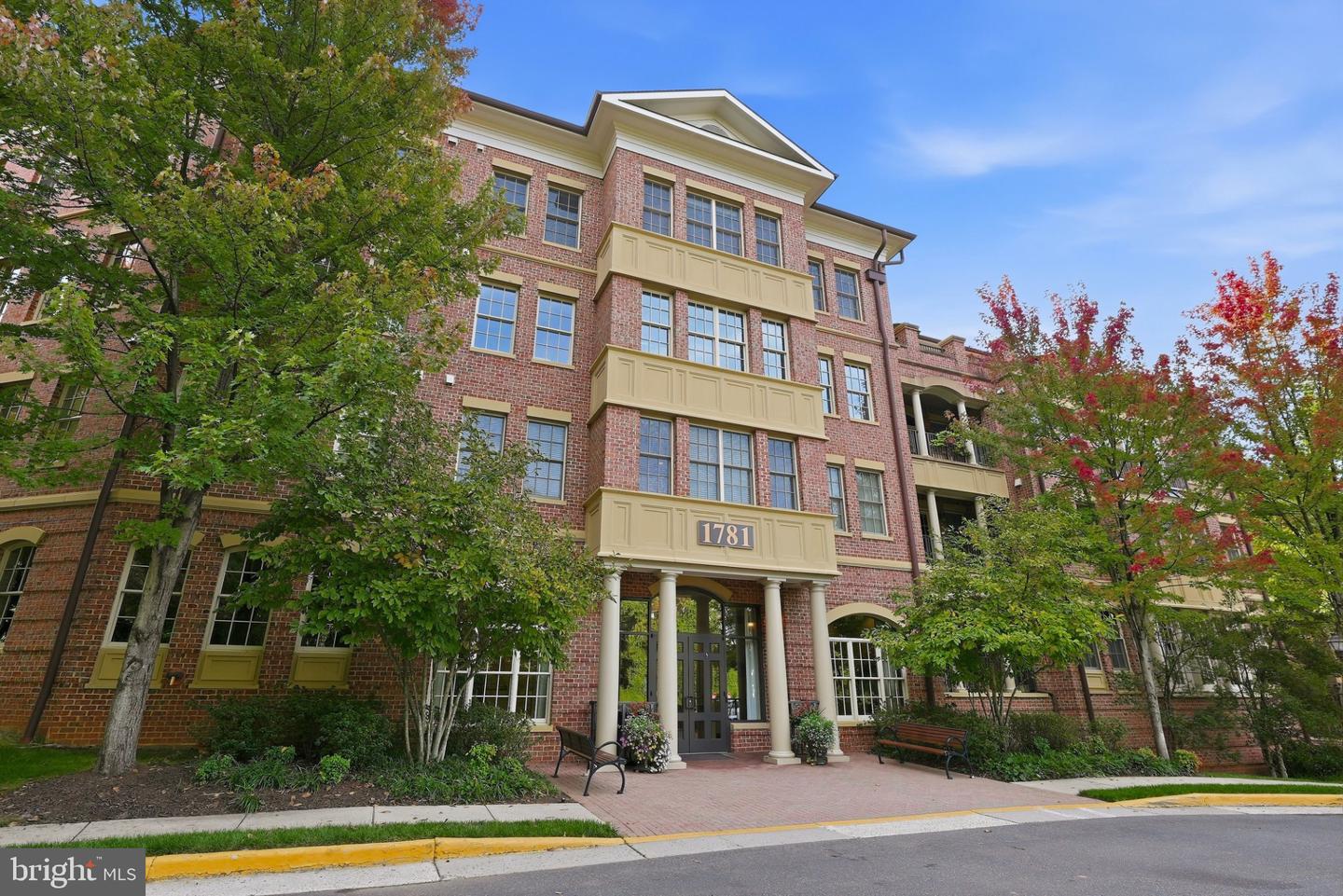 1781 Chain Bridge Rd #101 — photo