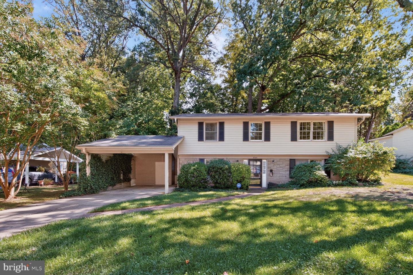 6105 Fernleigh Blvd — photo