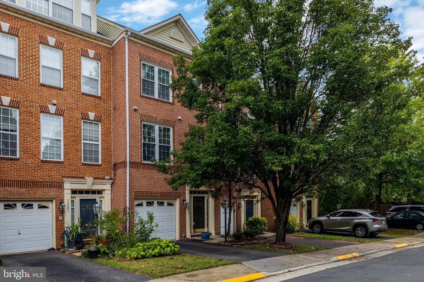 13063 Park Crescent Cir — photo