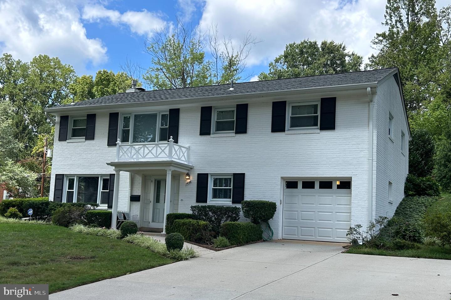7606 Long Pine Dr — photo