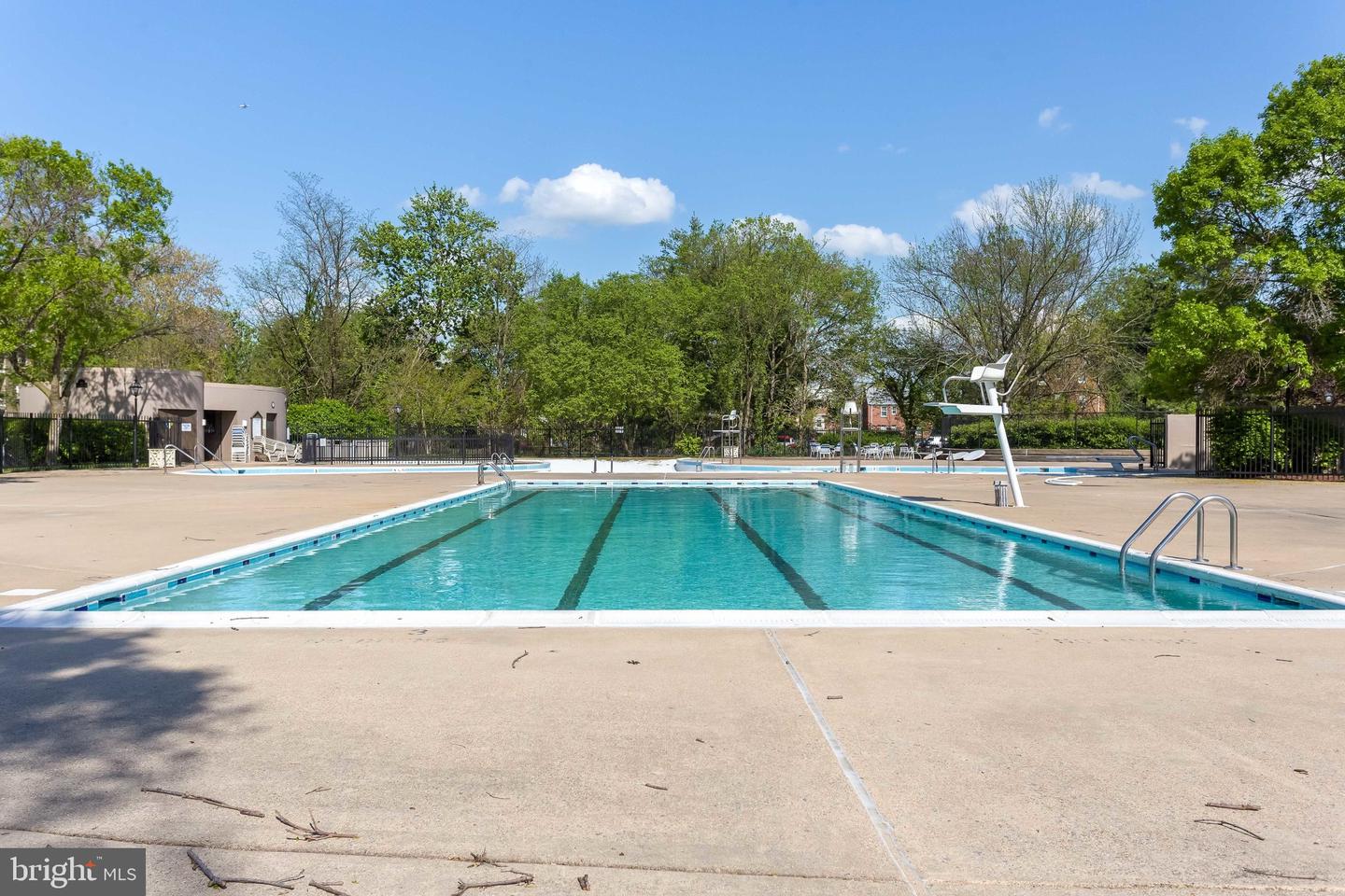 6723 W Wakefield Dr #B1 — photo