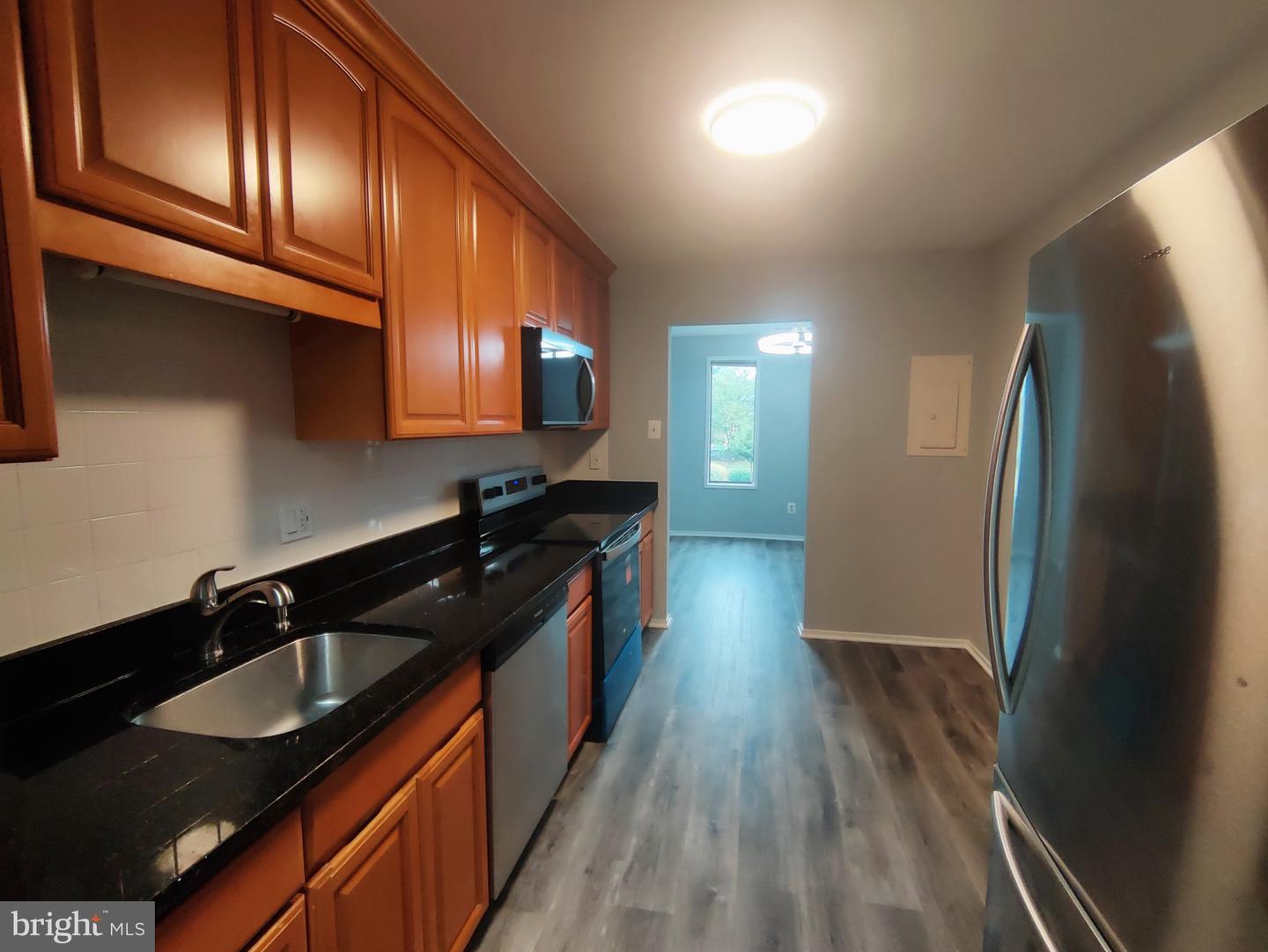 511 Florida Ave #101 — photo