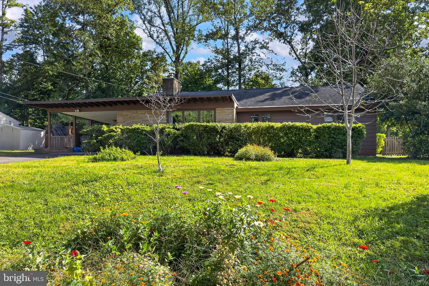 3539 Devon Dr — photo