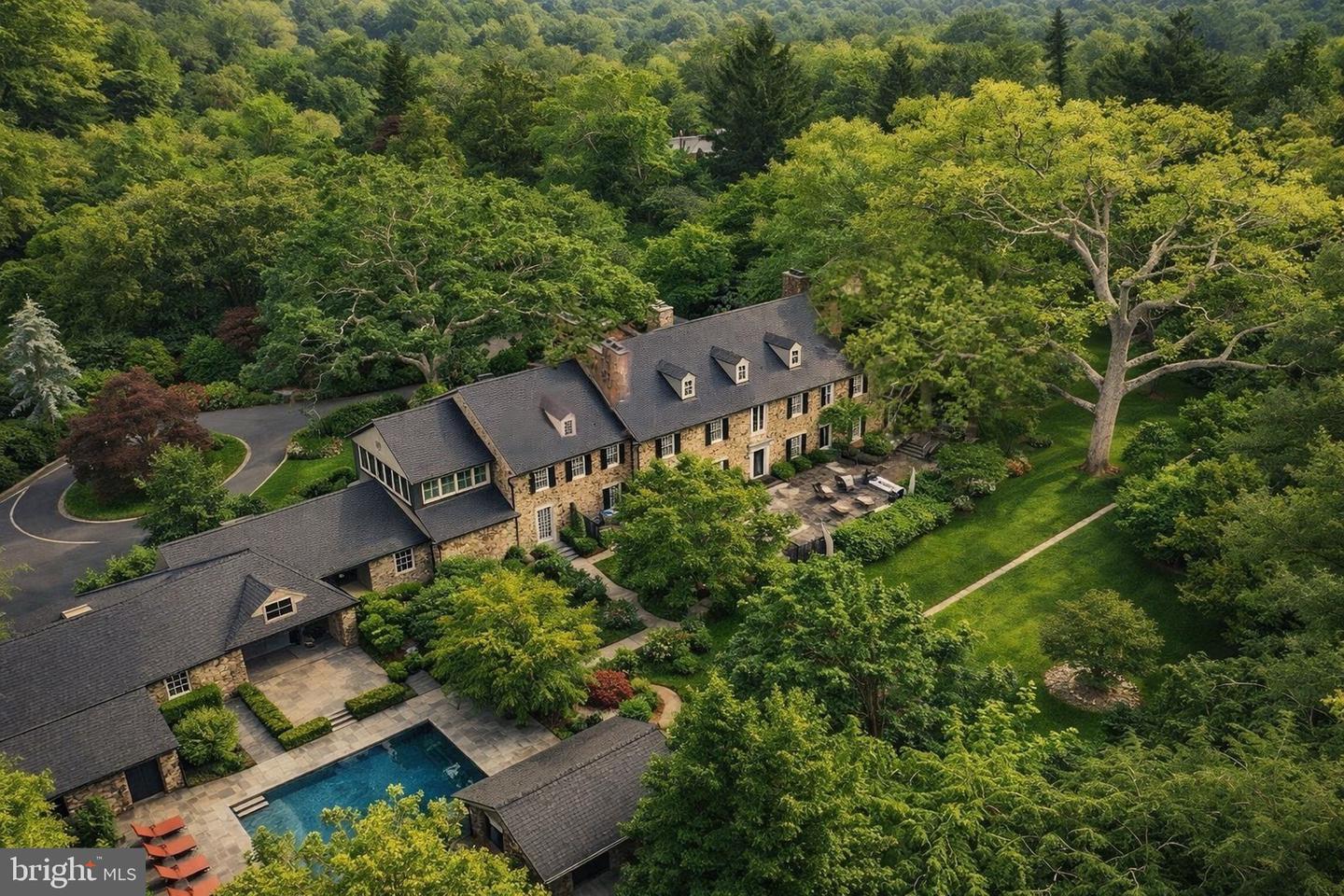 1288 Ballantrae Farm Dr — photo