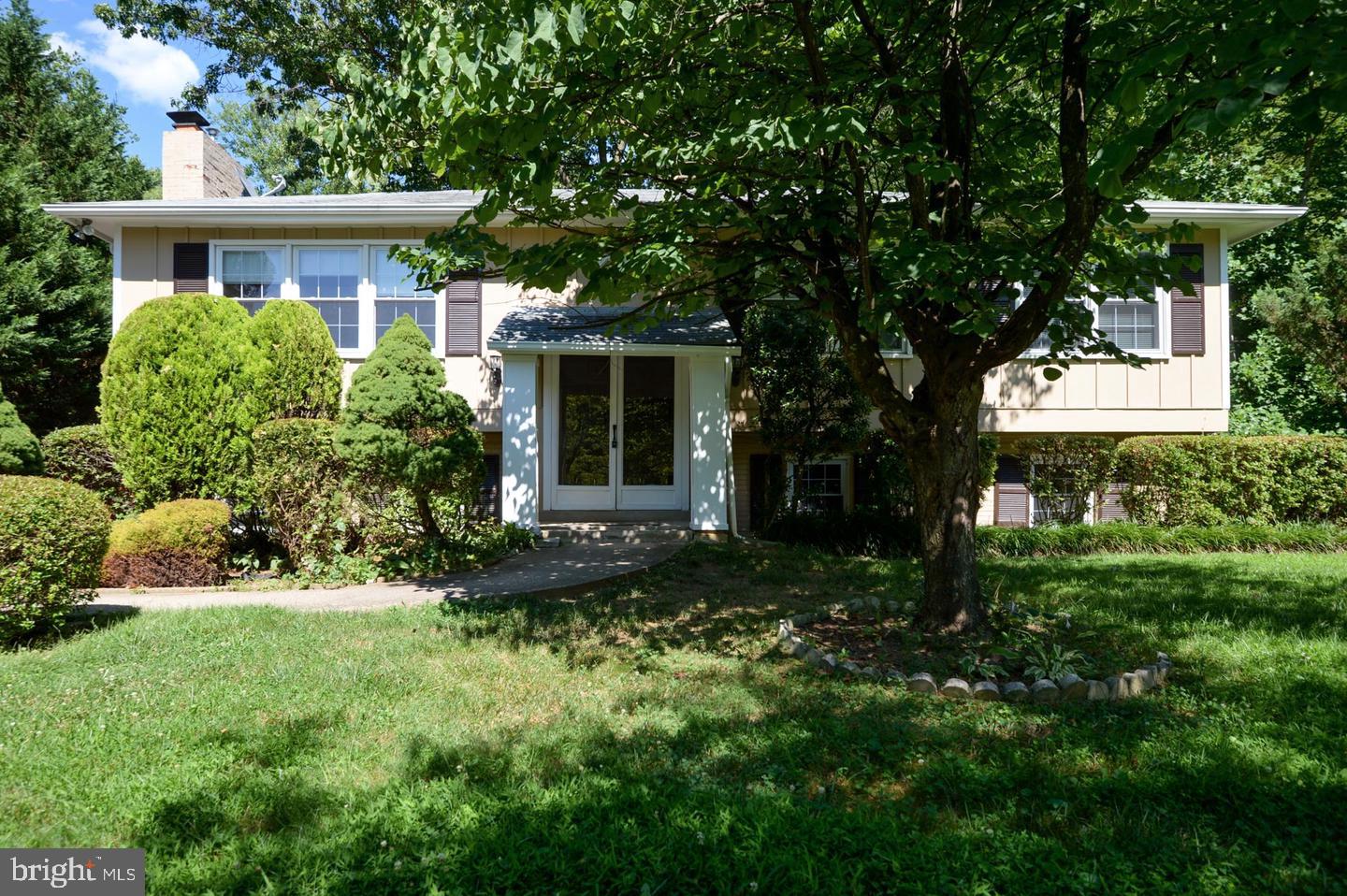 3409 Beverly Dr — photo