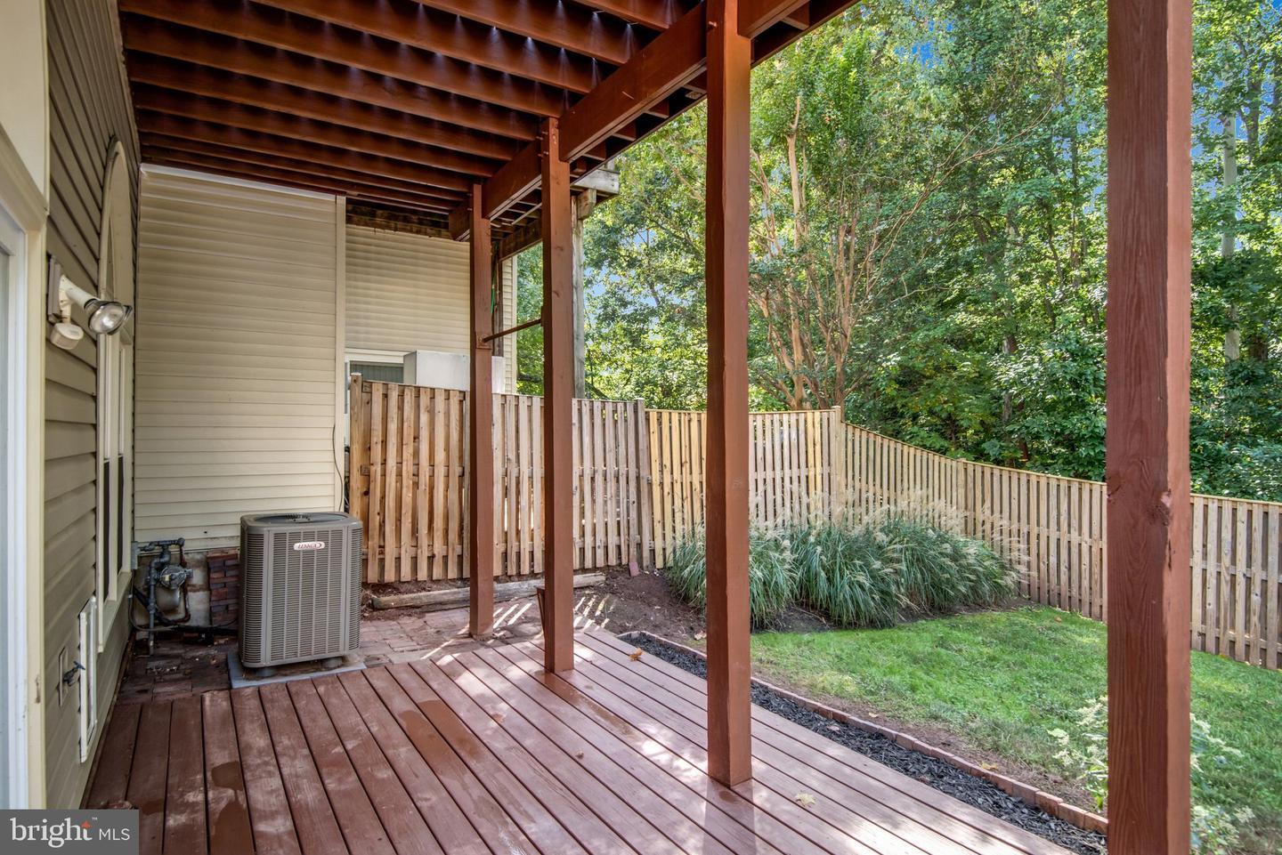 14551 Oakmere Dr — photo