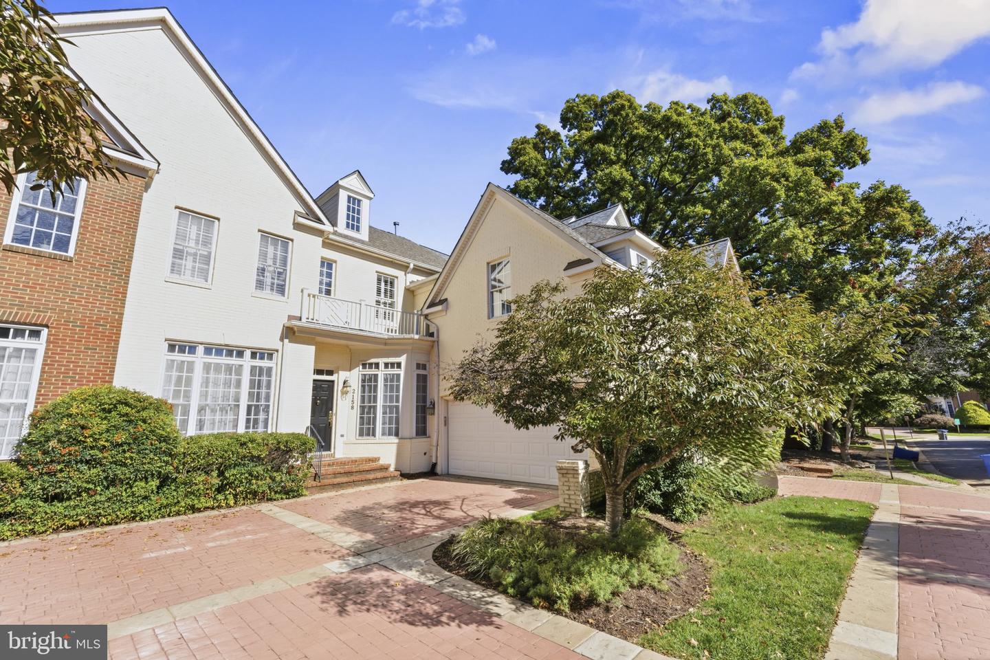 2158 Harithy Dr — photo