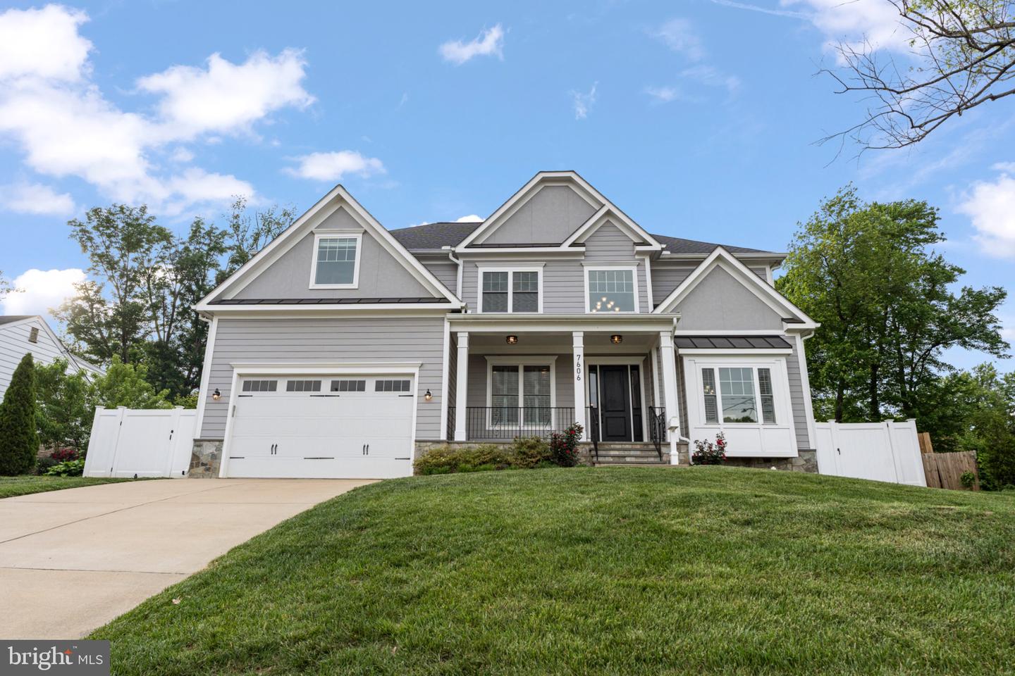 7606 Leonard Dr — photo
