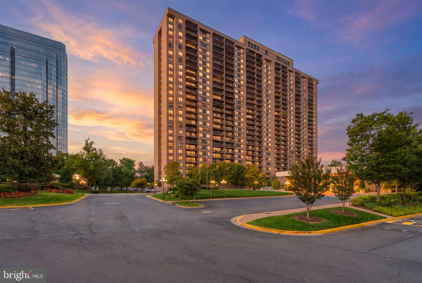 3701 S George Mason Dr #205N — photo