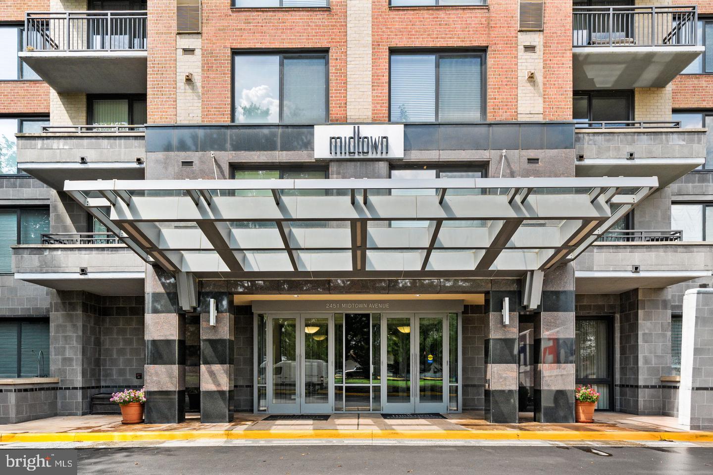 2451 Midtown Ave #708 — photo