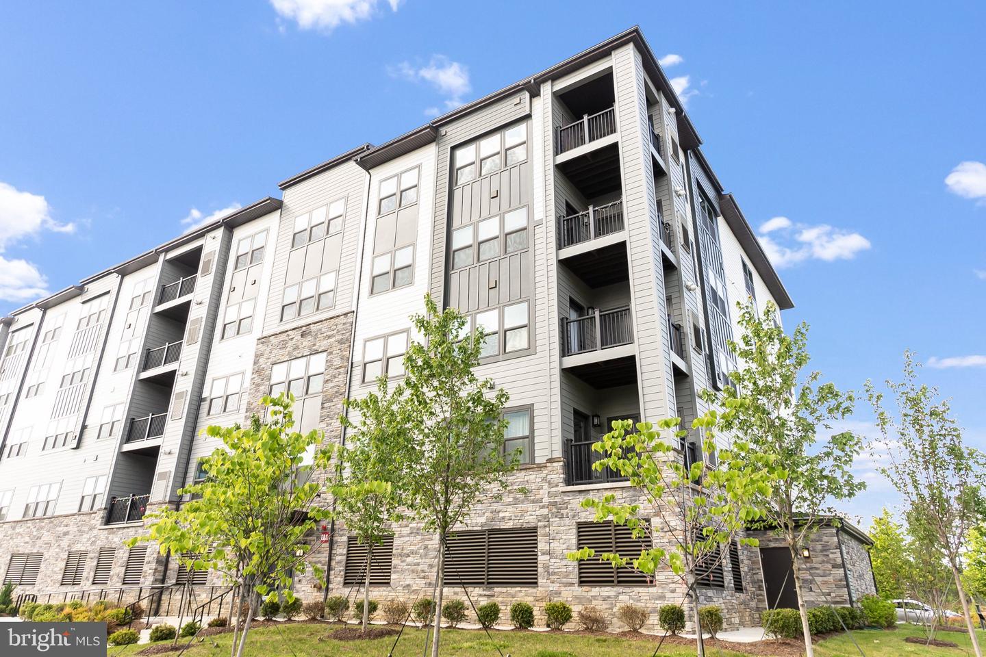 12850 Mosaic Park Way #2B — photo