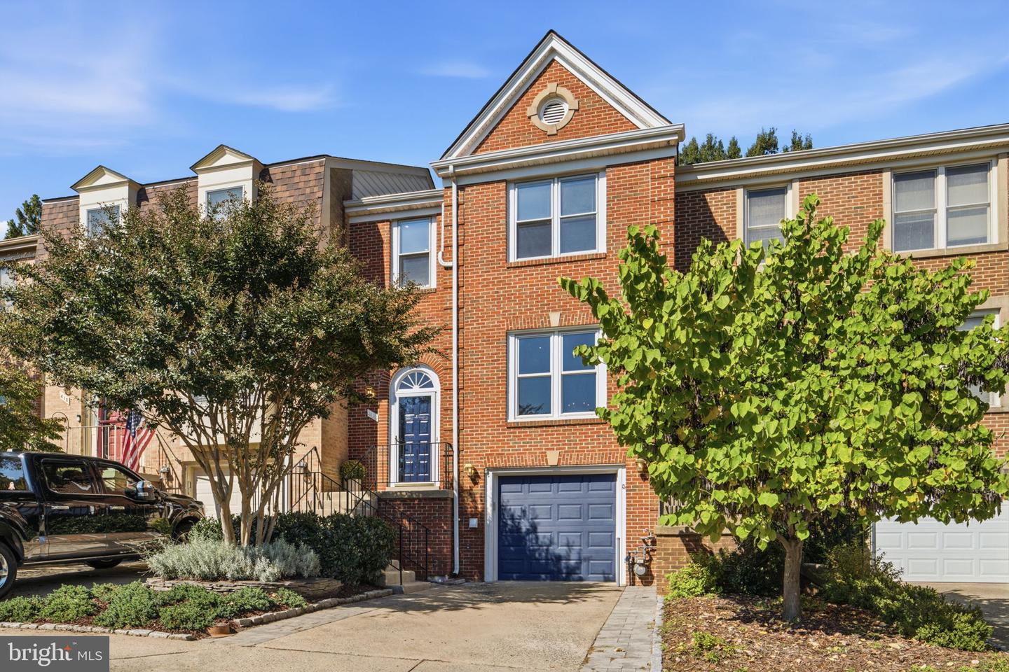 414 Council Dr NE — photo