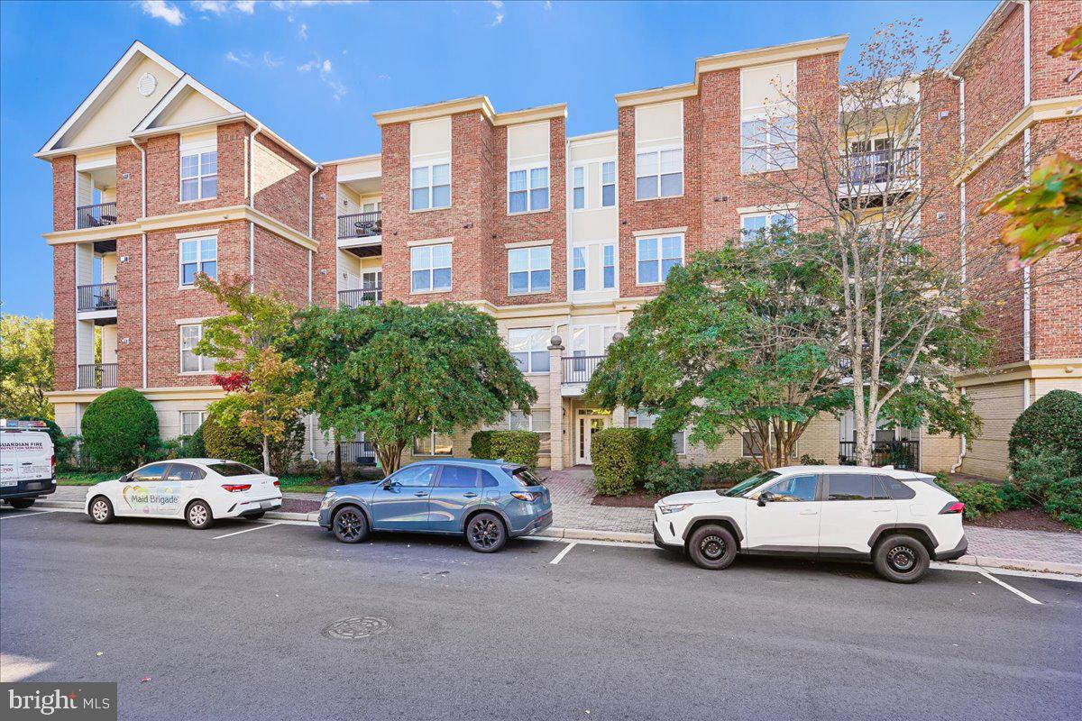 815 Branch Dr #304 — photo