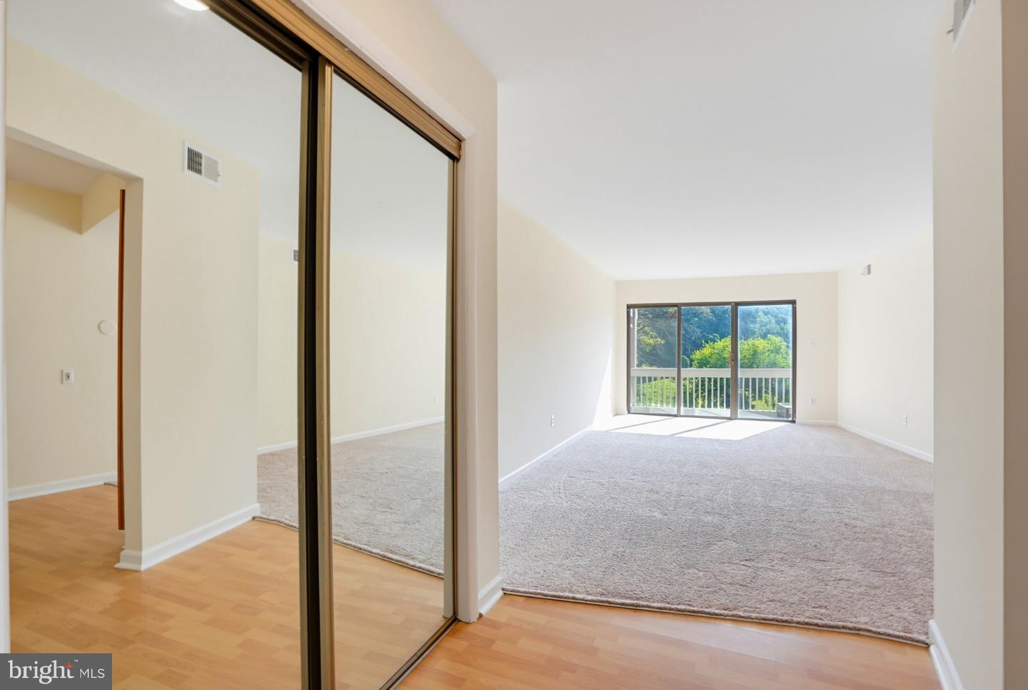 5800 Royal Ridge Drive #T, Springfield, VA 22152 — photo 2