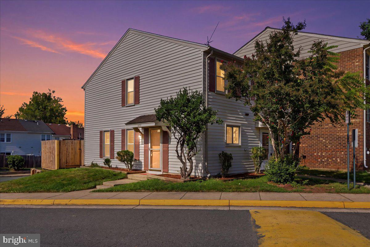 13831 Claret Ct — photo