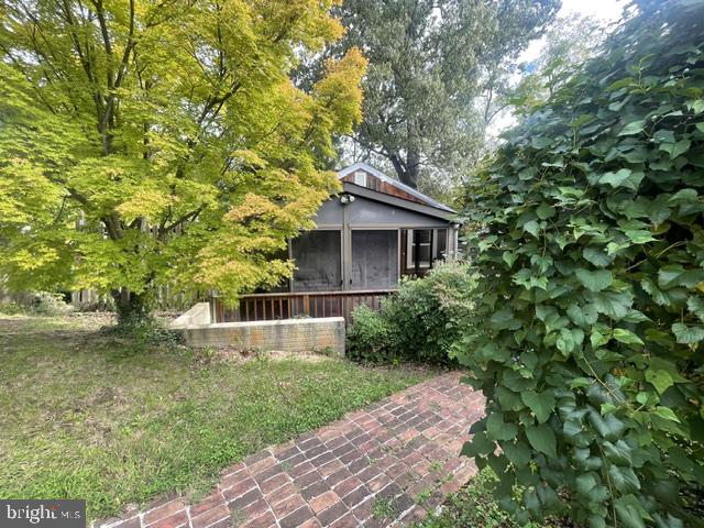 7208 Hickory St — photo