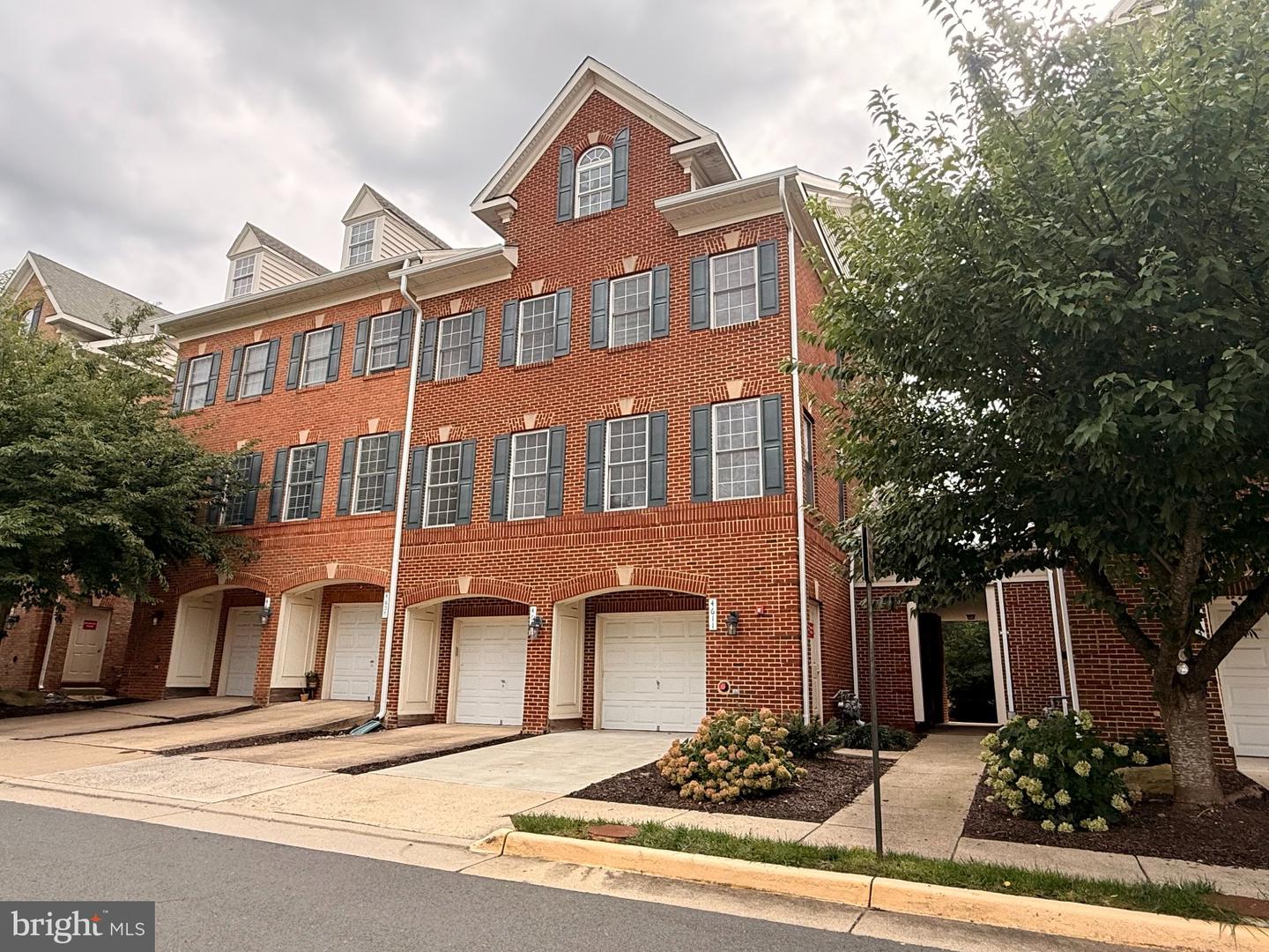 4611 Hummingbird Ln #107 — photo