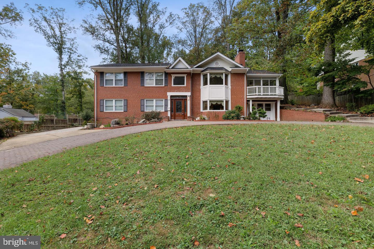 6421 Woodville Dr — photo