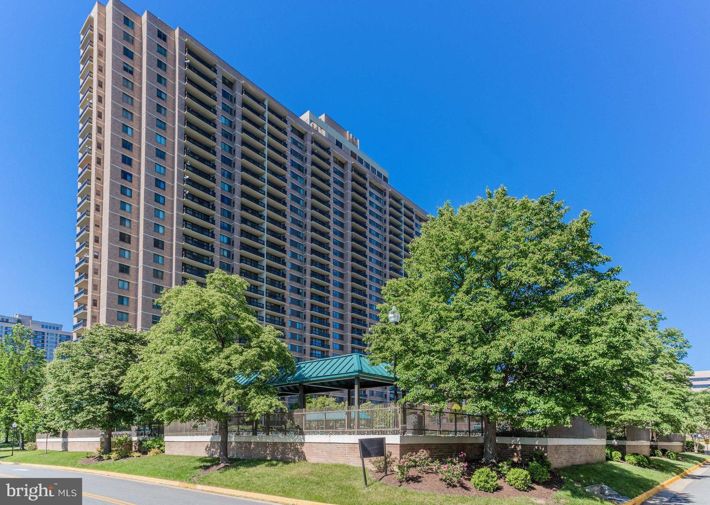 5505 Seminary Rd #1916N — photo