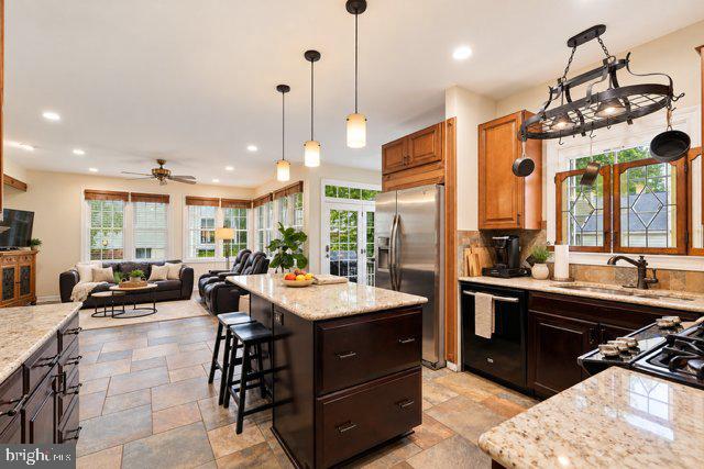 6513 Wheat Mill Way — photo